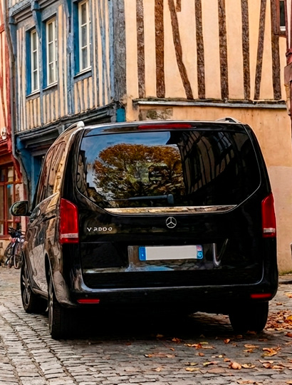 VTC Van dans le centre de Rennes